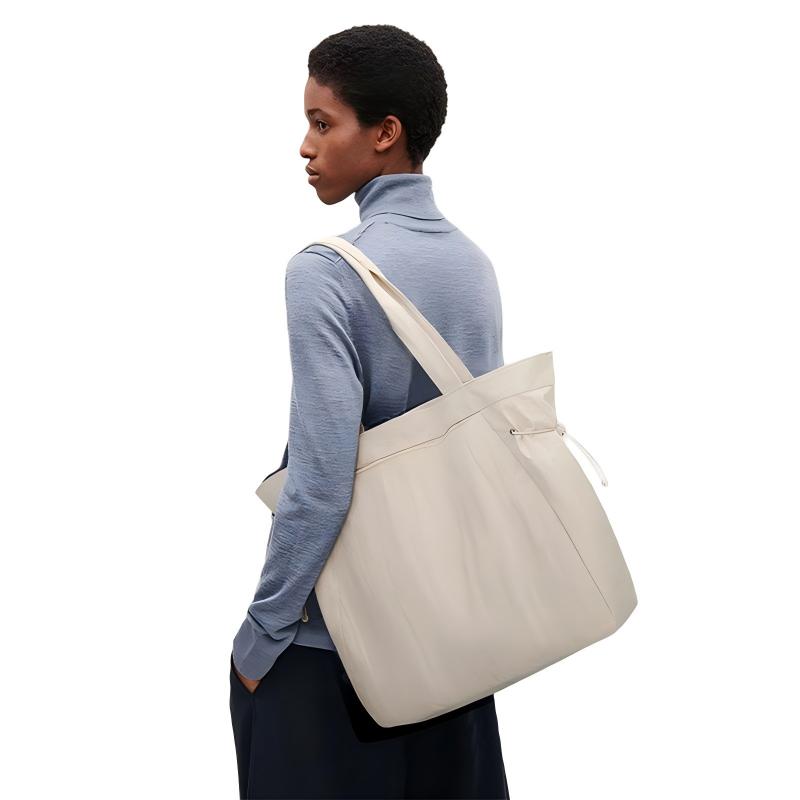 Yoga The City Tote Mimfurn